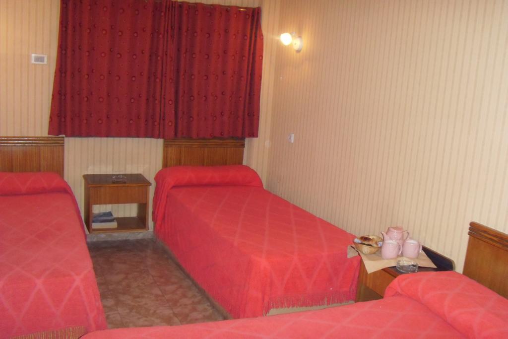 Hotel Embajador Rosario Oda fotoğraf