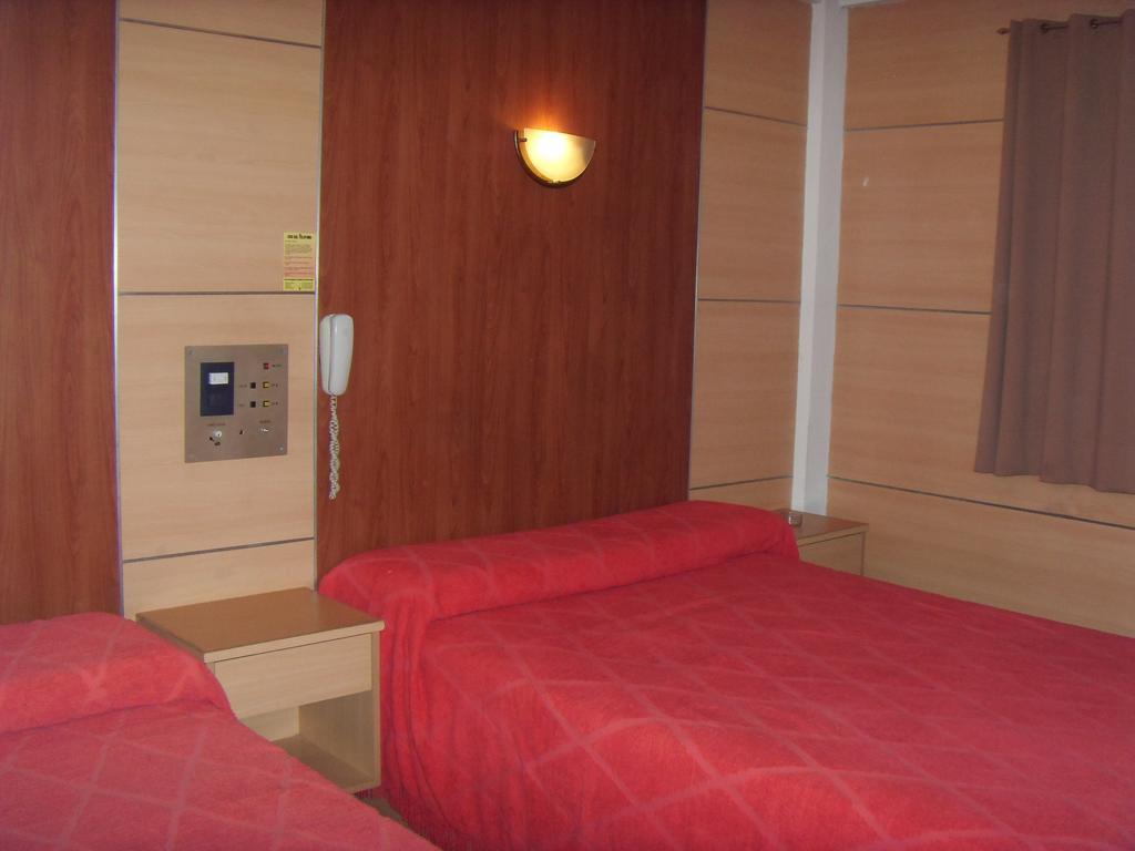 Hotel Embajador Rosario Oda fotoğraf